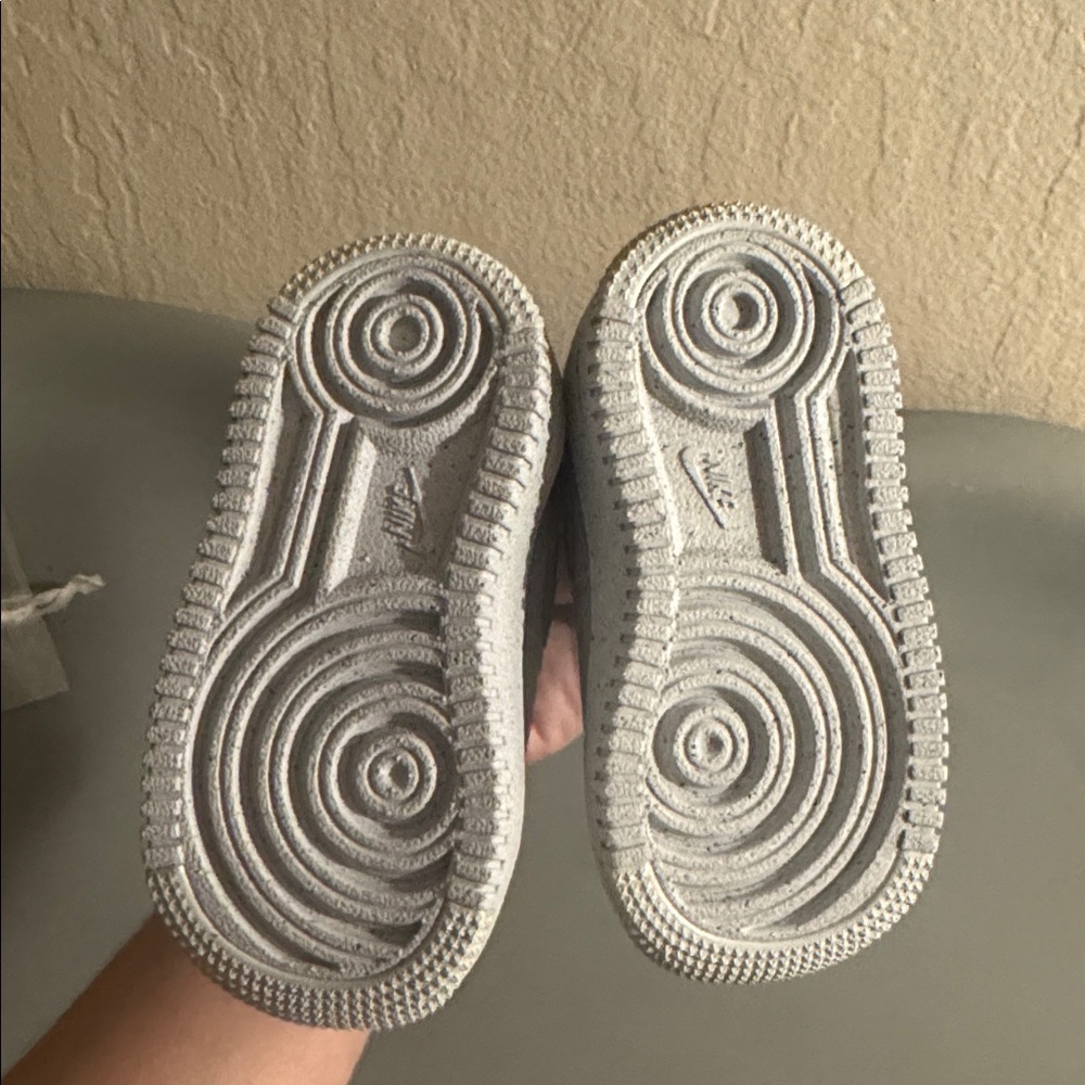 Nike Baby Walker Shoes in Gray - Picture 6 of 6